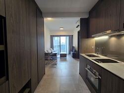 Midtown Modern (D7), Apartment #532139471
